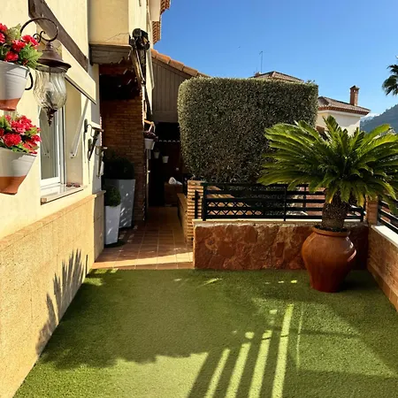 Turisticos Tronca Luxury Apartment Granada