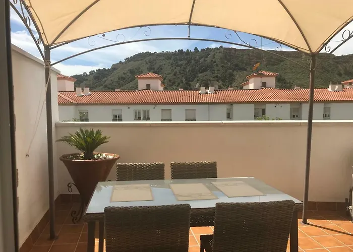 Turisticos Tronca Luxury * Granada